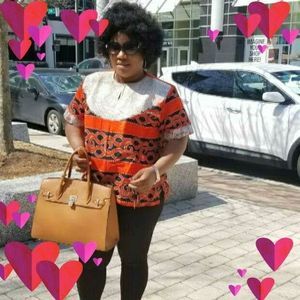 Meet your Posher, Gloria